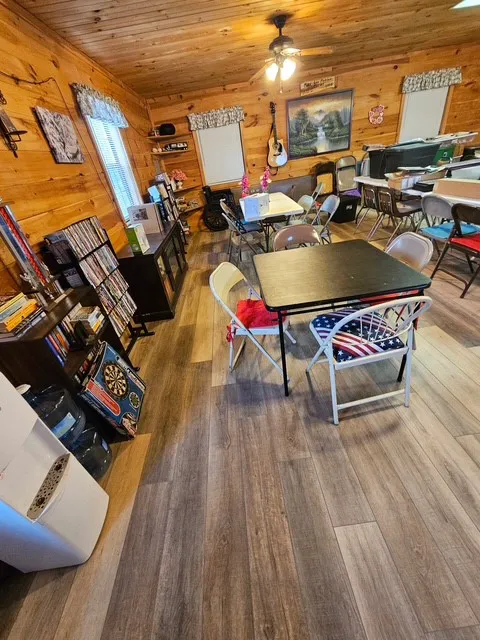 Court Square RV Park Picture 3