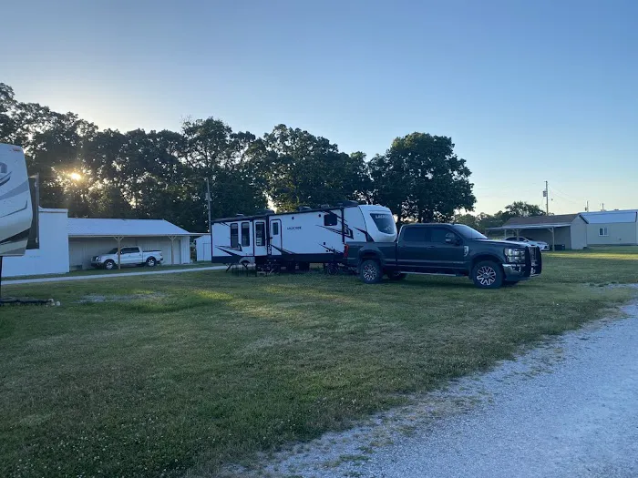 Highway 60 RV Park Picture 2