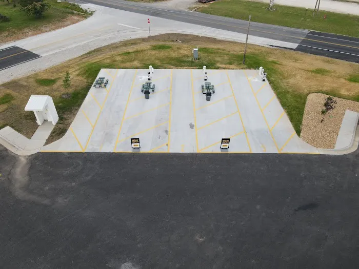 Love's RV Hookup Picture 1