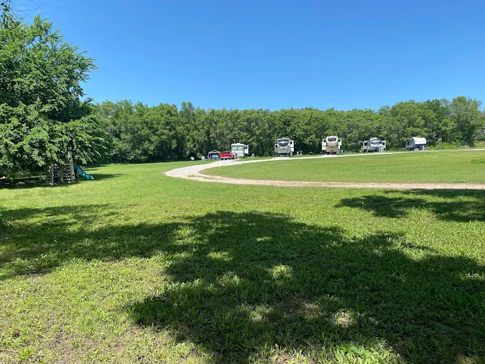 Grandpa LaFever's River Resort. Picture 3