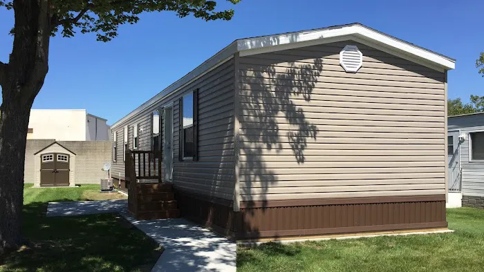 Midway Mobile Home Community Picture 6