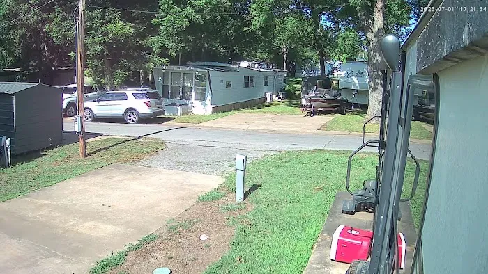 Lone Elm Mobile Home Park Picture 9