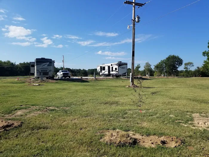 Circle 5B RV Park Picture 8