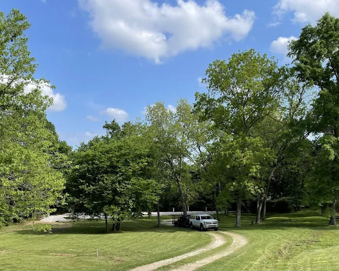 Red Bird RV Park Picture 2