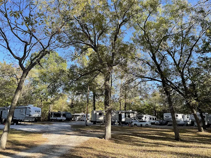 Red Bird RV Park Picture 1