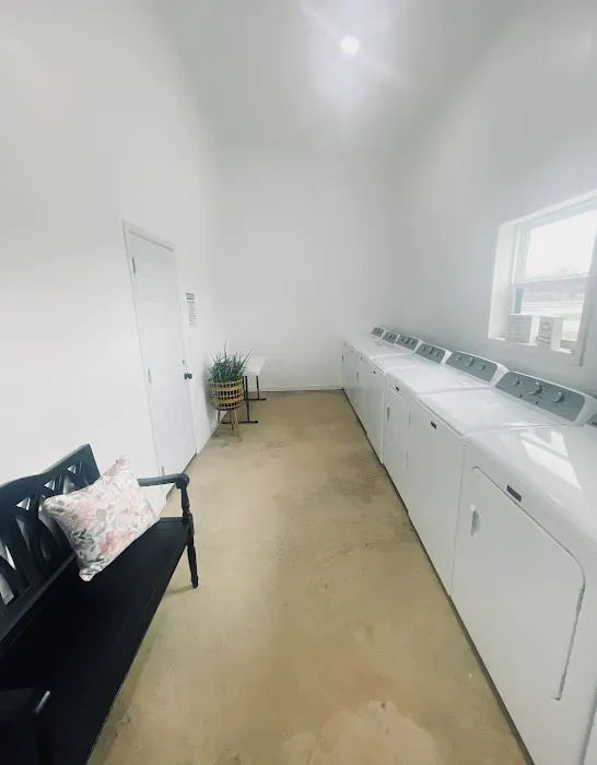 MUNDY'S RV PARK Picture 8