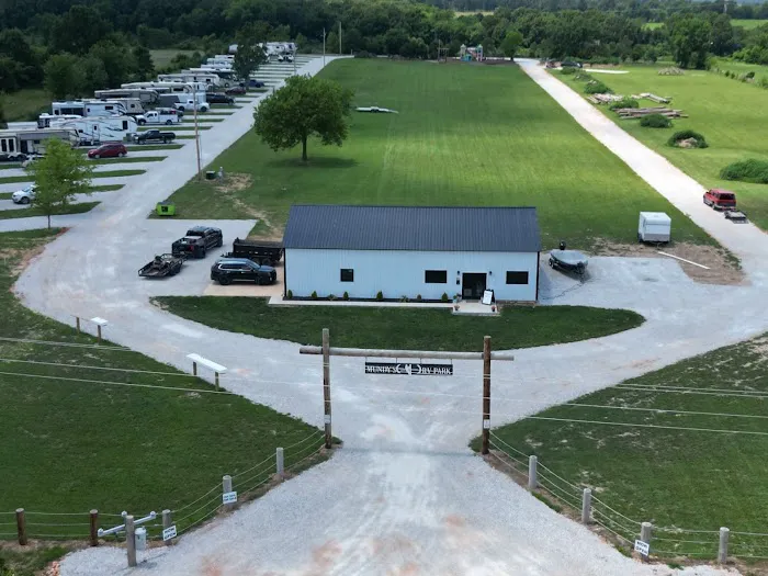 MUNDY'S RV PARK Picture 7