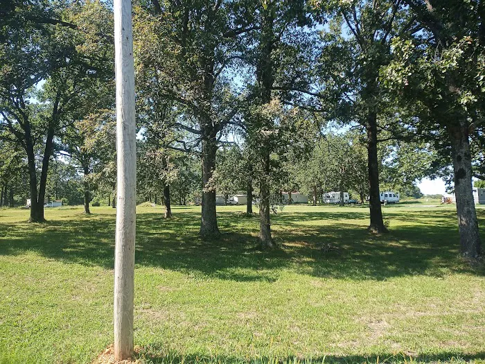 Boondocks Enterprises Mobile Home and RV park Picture 8