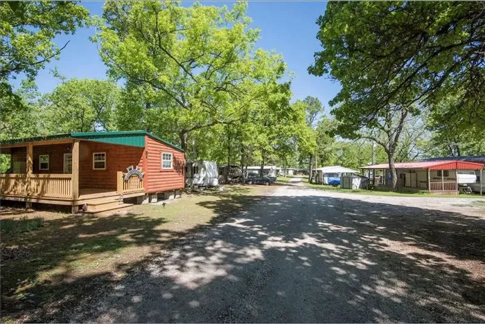 Osage Hollow RV Resort LLC Picture 5