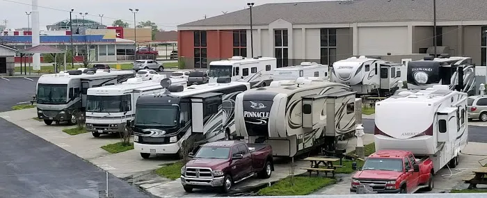 R.V. Express 66 RV Park Picture 1