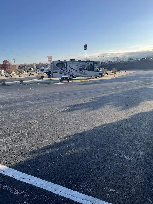 R.V. Express 66 RV Park Picture 8