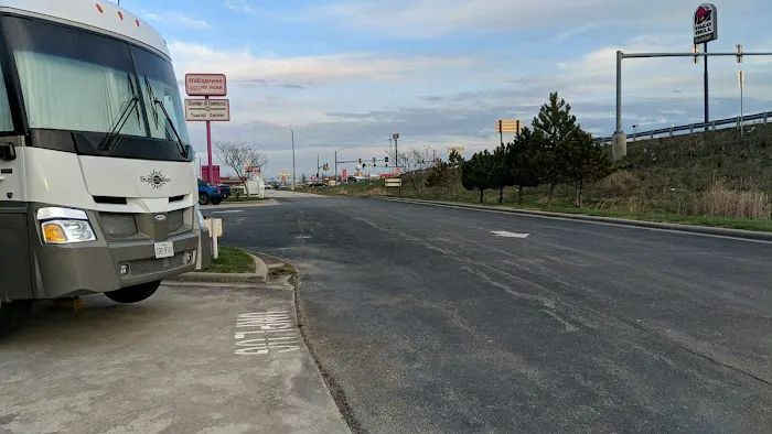 R.V. Express 66 RV Park Picture 9