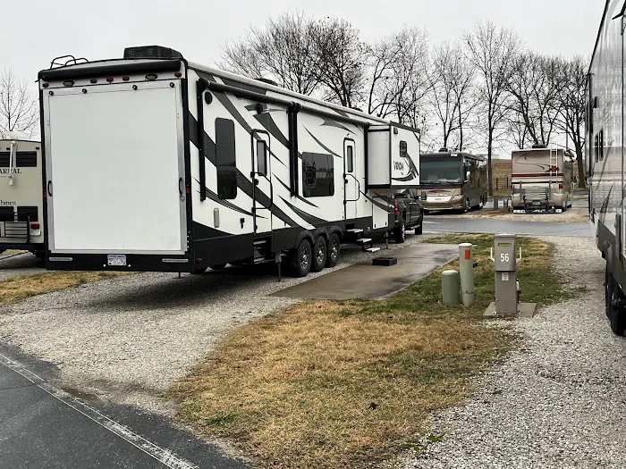 Coachlight RV Park Picture 4