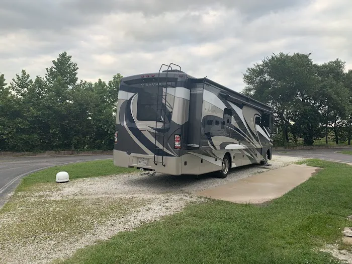 Coachlight RV Park Picture 6