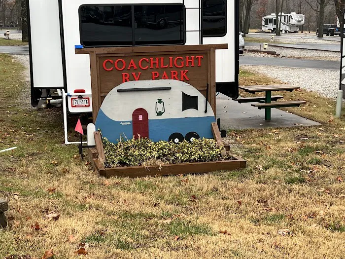 Coachlight RV Park Picture 9