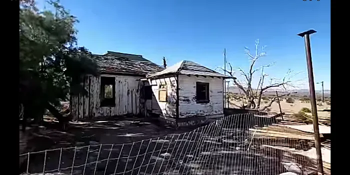 Hickory Lane Mobile Home Park Picture 3