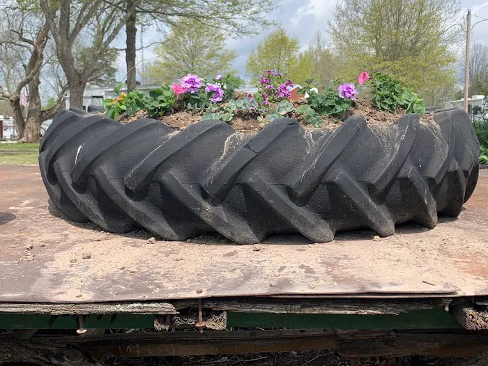 Big Red Barn RV Park Picture 9