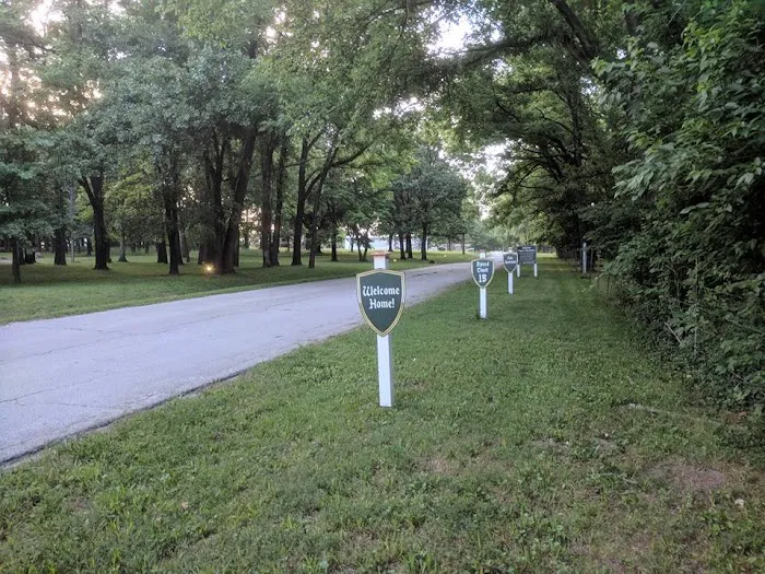 Sherwood Forest Mobile Home Community Picture 4