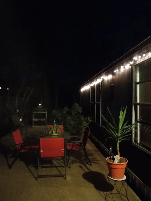 Shady Lane RV and Mobile Home Park Picture 5