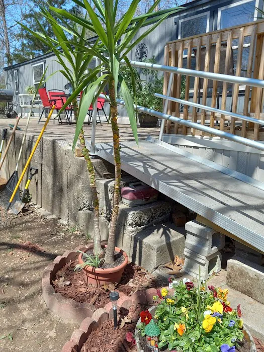 Shady Lane RV and Mobile Home Park Picture 8