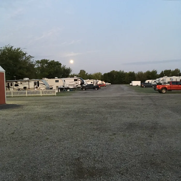 Out-Back RV Park Picture 3