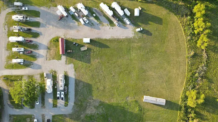Ware to Stay RV Park Picture 6