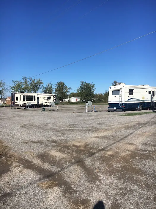 Ware to Stay RV Park Picture 3