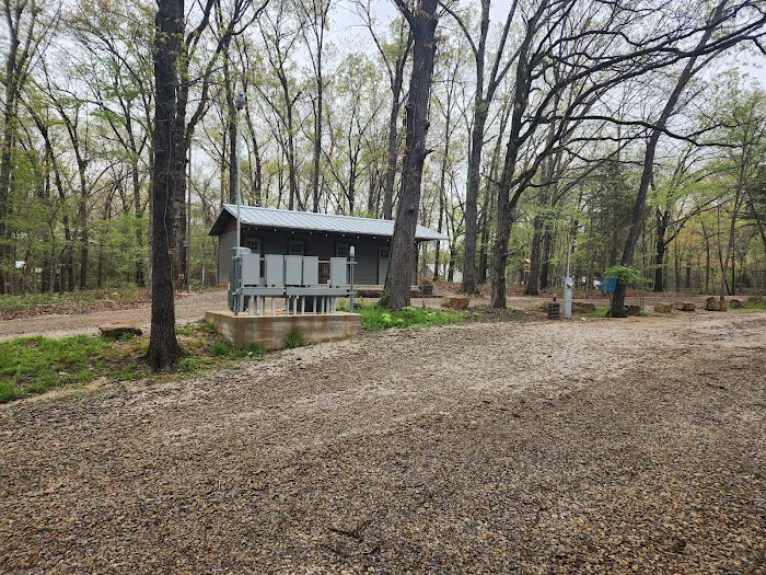 Swanny RV Park & Cabin Rentals Picture 5