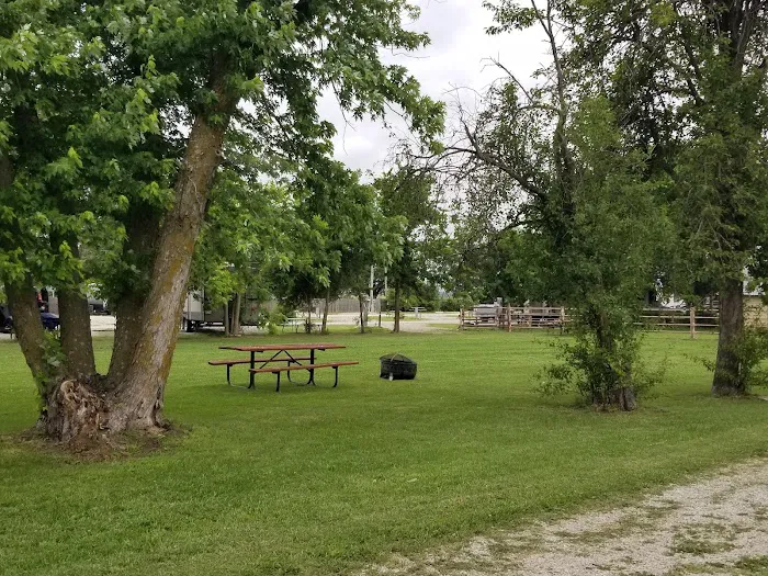 Prairie View Campground & RV Park Picture 7