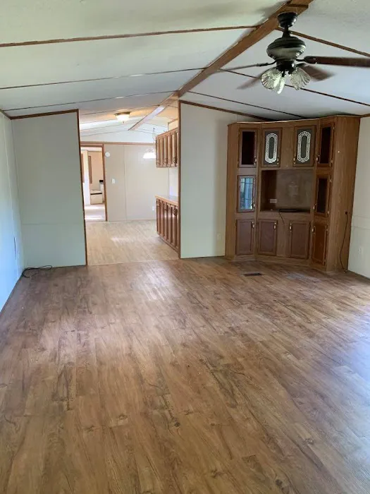 Honey Creek Mobile Home Park Picture 2