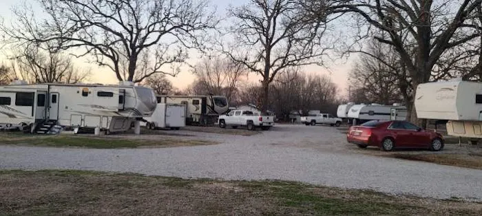 Twin Pines RV Park Picture 3