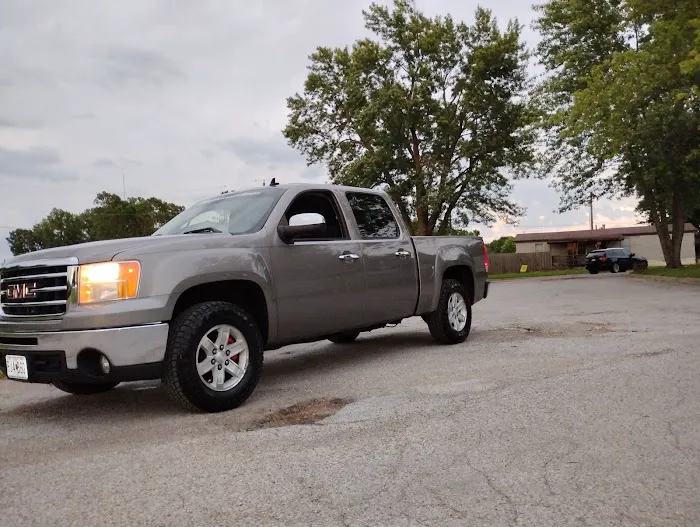 Fountain Road Park Village Picture 2