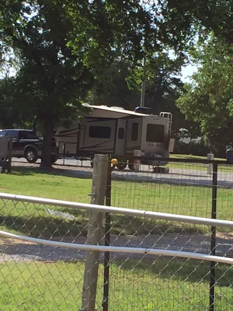 Amberside Acres RV Hookups Picture 1