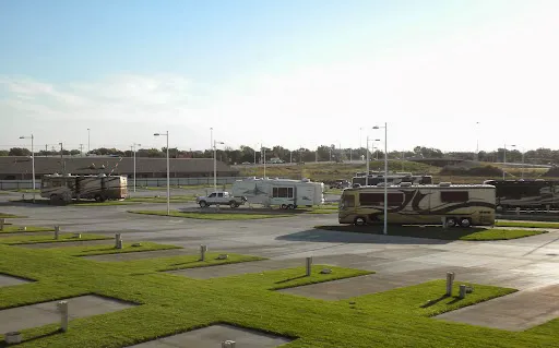 Air Capital RV Park Picture 2