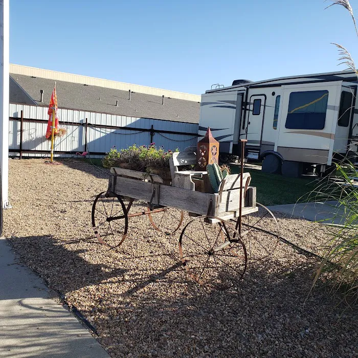 Air Capital RV Park Picture 9