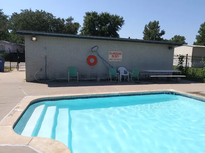 Riverside Mobile Home Community Picture 2