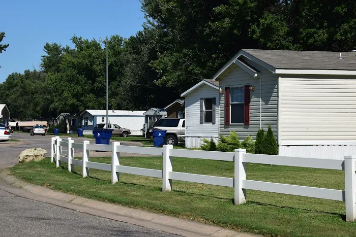 The Woodlands Manufactured Home Community Picture 9