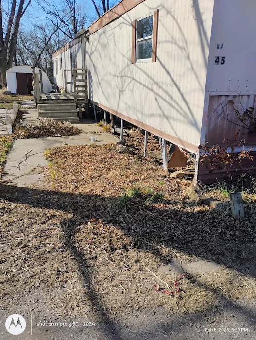 Englewood Mobile Home and RV Park Picture 2