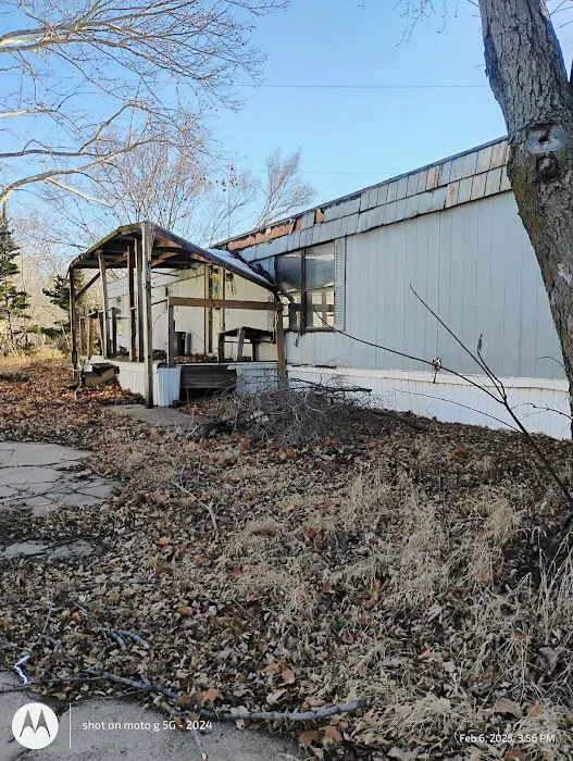 Englewood Mobile Home and RV Park Picture 9