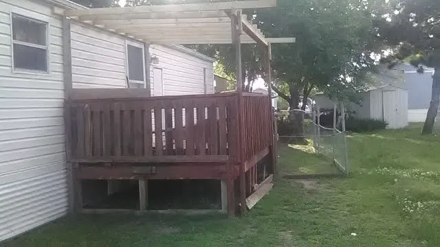 Lamplighter & River Oaks Mobile Home Parks Picture 8