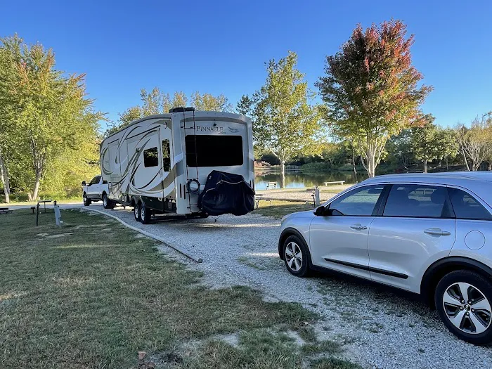 Rustic Trails RV Park Picture 4