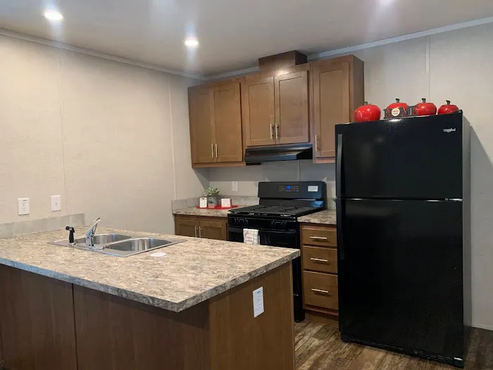 Mobile Manor Estates Picture 7