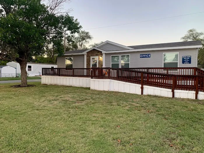Mobile Manor Estates Picture 4