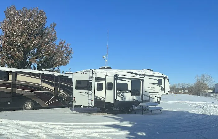 Camp The Range RV Park Picture 2