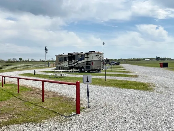 Cabin Rv Park Picture 2