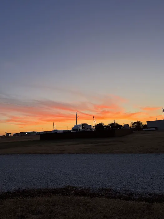 Cabin Rv Park Picture 9