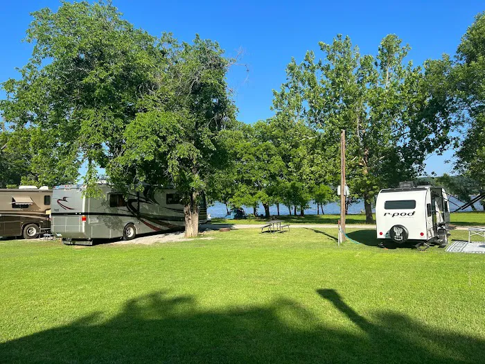 Horseshoe INN and Campground Picture 5