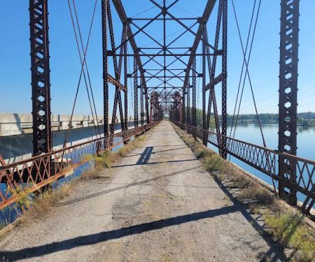 Mitchell's Landing RV Park on Lake Hudson