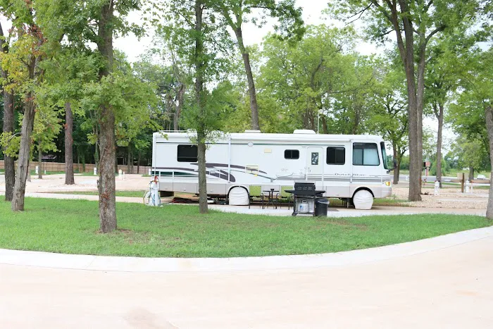 Crooked Creek RV Park Picture 8