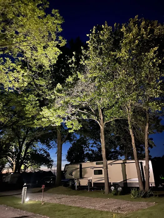 Park on Whiskey Road - Grand Lake Picture 10